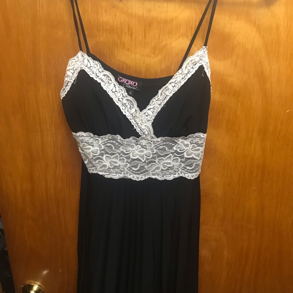 Black with white lace slip dress - Picture 4 of 4